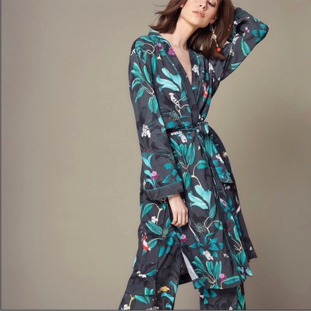 Anna Glover X H&M Trendy Floral Kimono Green Medium Tropical Beach Cruise Travel